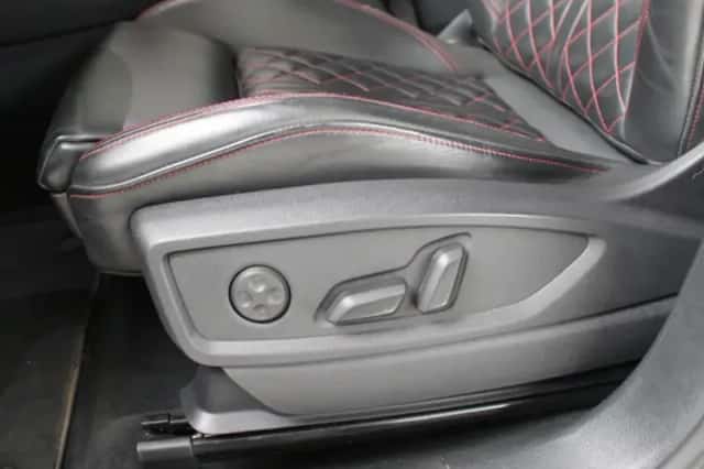 Audi Q5 (2023) thumbnail 17