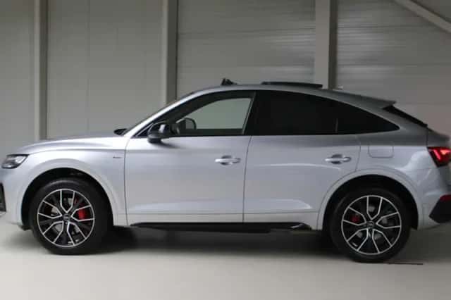 Audi Q5 (2023) thumbnail 3