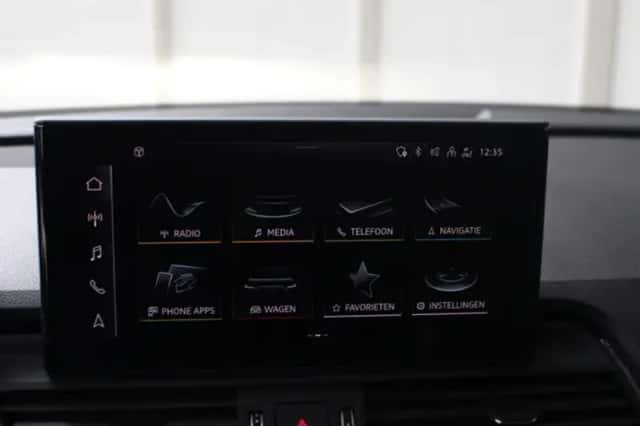 Audi Q5 (2023) thumbnail 23