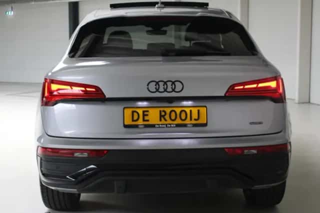 Audi Q5 (2023) thumbnail 5