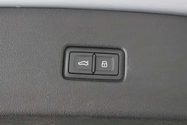 Audi Q5 (2023) thumbnail 7