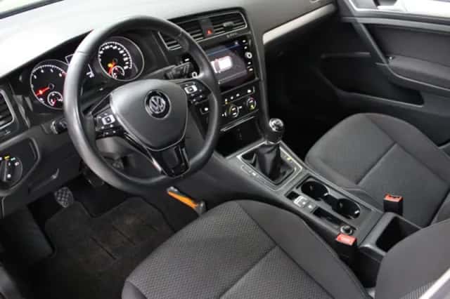 Volkswagen Golf (2018) thumbnail 11
