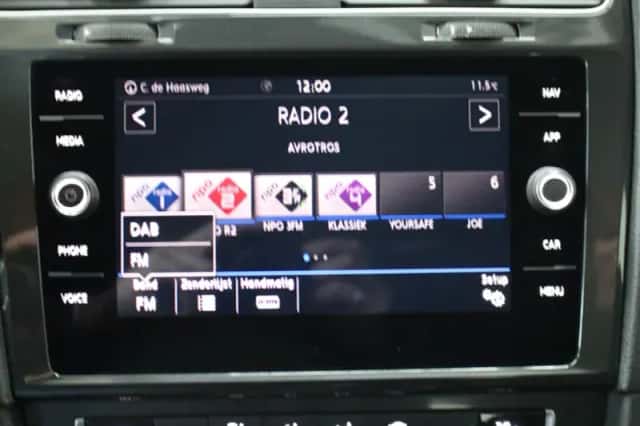 Volkswagen Golf (2018) thumbnail 19