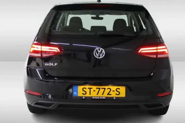 Volkswagen Golf (2018) thumbnail 5