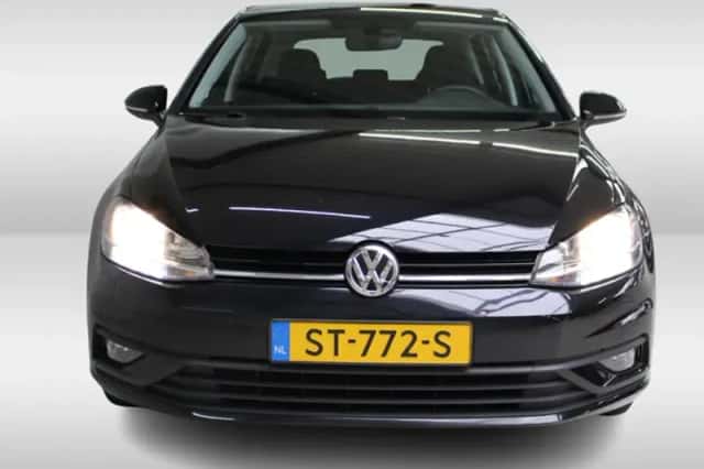 Volkswagen Golf (2018) thumbnail 8