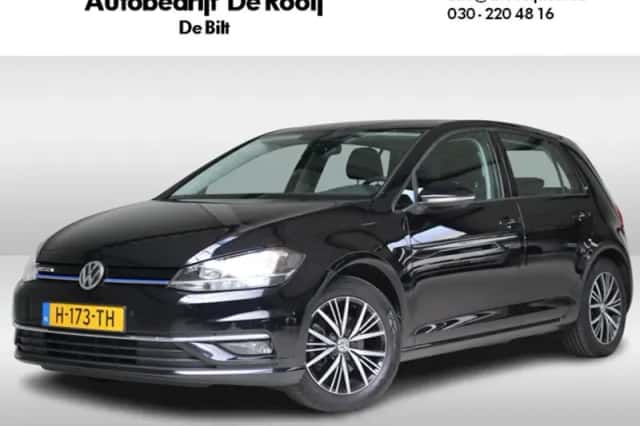 Volkswagen Golf (2020) thumbnail 2