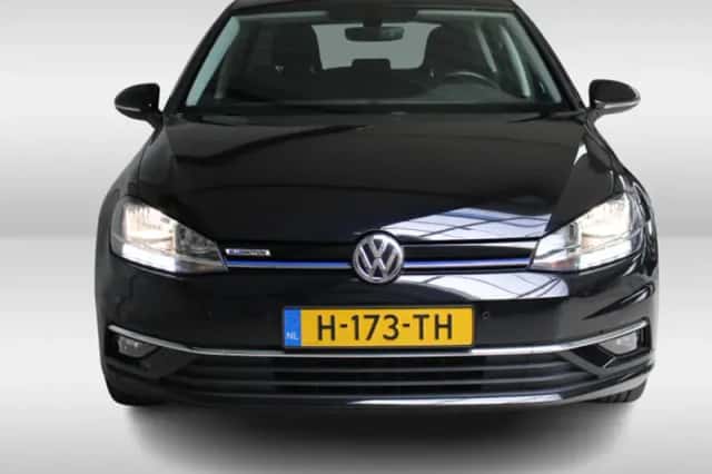 Volkswagen Golf (2020) thumbnail 5
