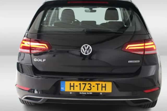 Volkswagen Golf (2020) thumbnail 6