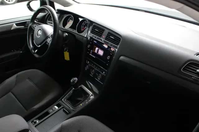 Volkswagen Golf (2020) thumbnail 8