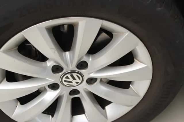 Volkswagen Beetle (2018) thumbnail 5