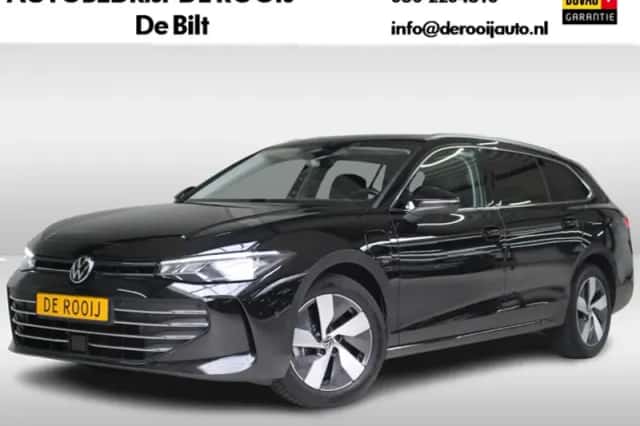 Volkswagen Passat (2025) thumbnail 2