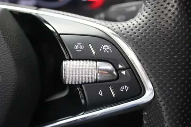 Škoda Karoq (2020) thumbnail 18