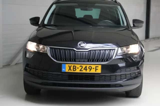 Škoda Karoq (2018) thumbnail 8