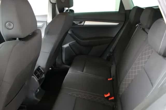 Škoda Karoq (2018) thumbnail 9