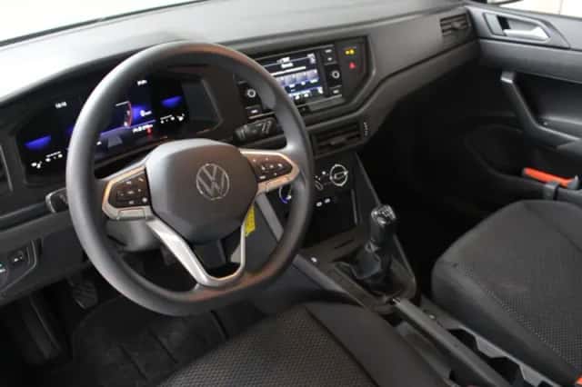 Volkswagen Polo (2022) thumbnail 9