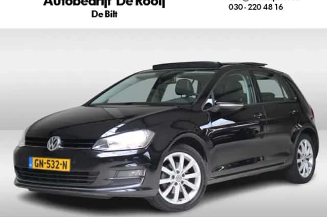 Volkswagen Golf (2015) thumbnail 2