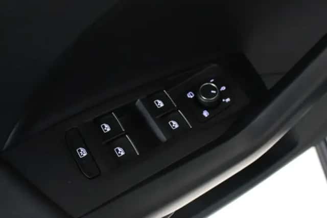 Volkswagen T-Cross (2024) thumbnail 13
