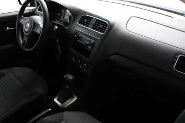 Volkswagen Polo (2010) thumbnail 7