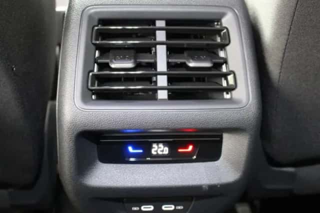 Volkswagen Tiguan (2025) thumbnail 12