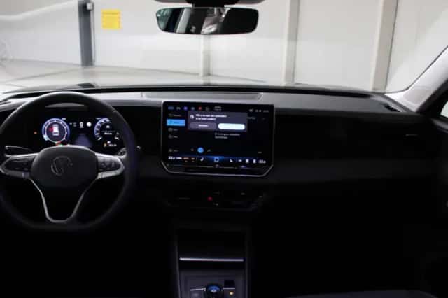 Volkswagen Tiguan (2025) thumbnail 13