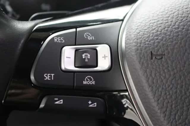 Volkswagen Tiguan (2017) thumbnail 14