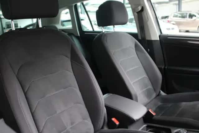 Volkswagen Tiguan (2017) thumbnail 8