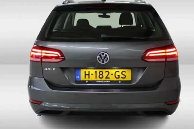 Volkswagen Golf (2020) thumbnail 5