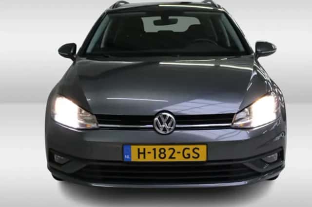 Volkswagen Golf (2020) thumbnail 7