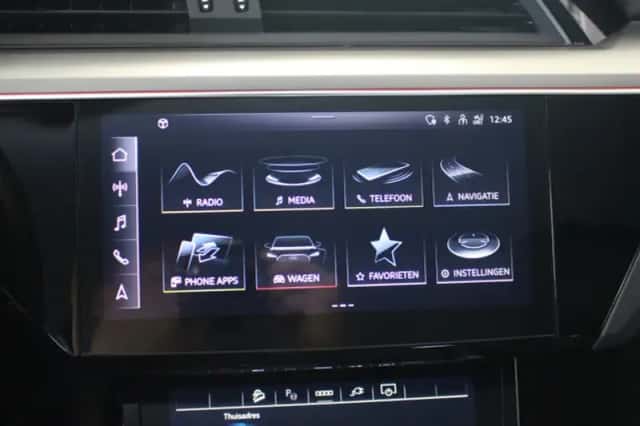 Audi Q8 e-tron (2023) thumbnail 22