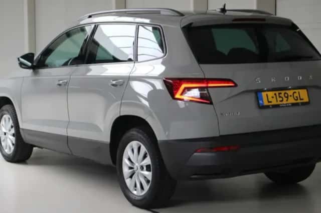 Škoda Karoq (2021) thumbnail 4