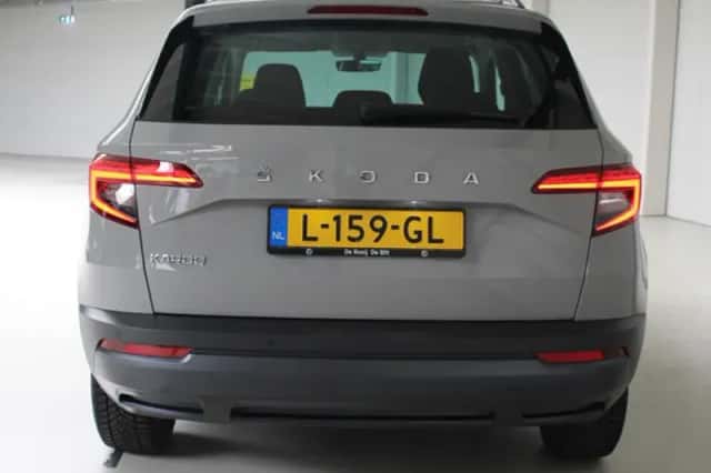 Škoda Karoq (2021) thumbnail 5