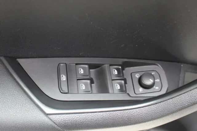 Škoda Karoq (2021) thumbnail 13