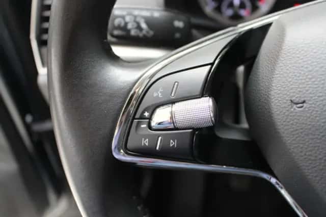 Škoda Karoq (2021) thumbnail 18