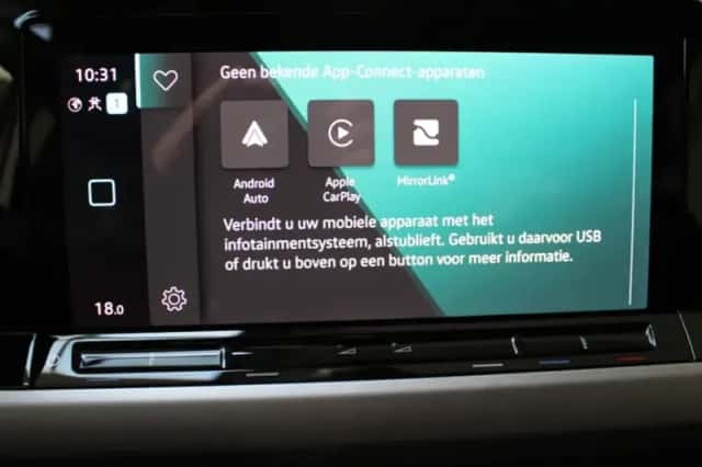 Volkswagen Golf (2021) thumbnail 19