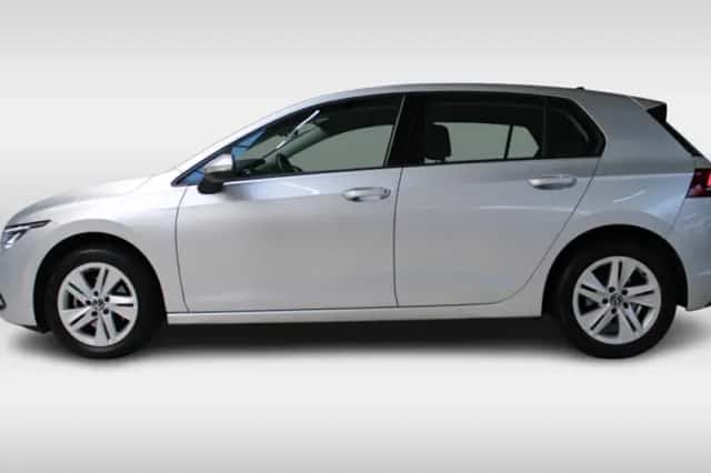 Volkswagen Golf (2021) thumbnail 3