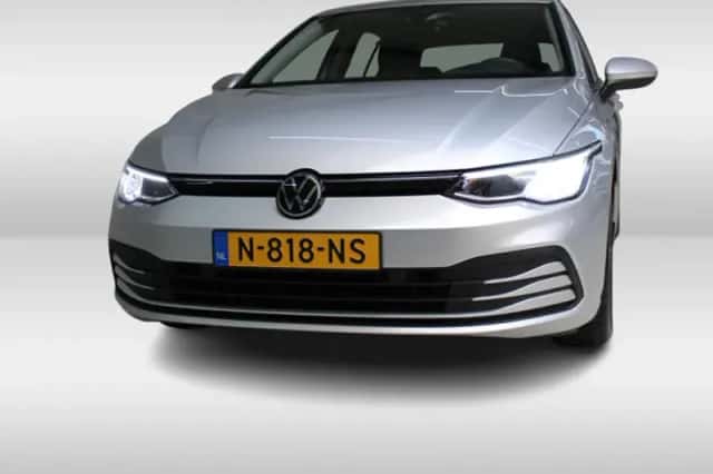 Volkswagen Golf (2021) thumbnail 5
