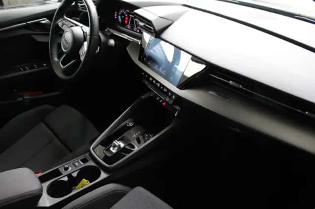 Audi A3 (2022) thumbnail 7