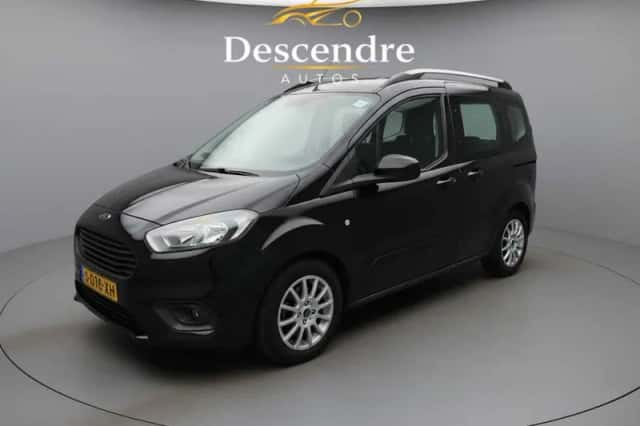 Ford Tourneo (2019) thumbnail 1