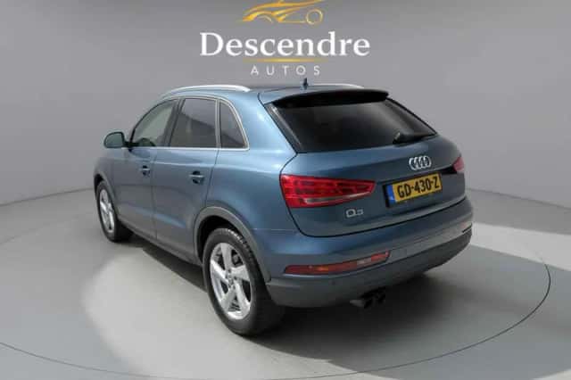 Audi Q3 (2015) thumbnail 3