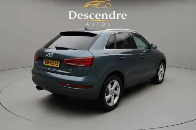 Audi Q3 (2015) thumbnail 4