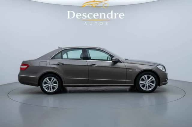 Mercedes-Benz E-Klasse (2012) thumbnail 5