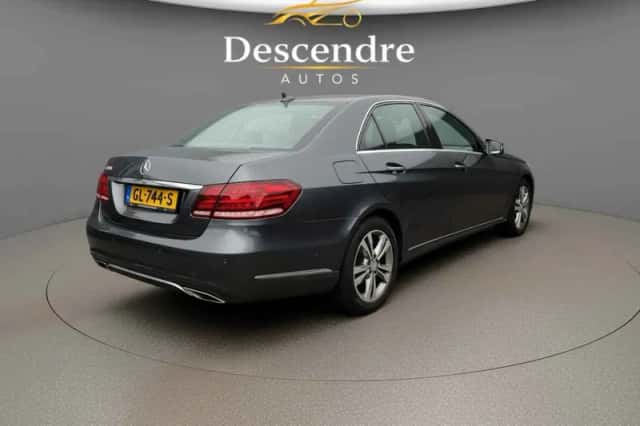 Mercedes-Benz E-Klasse (2014) thumbnail 3