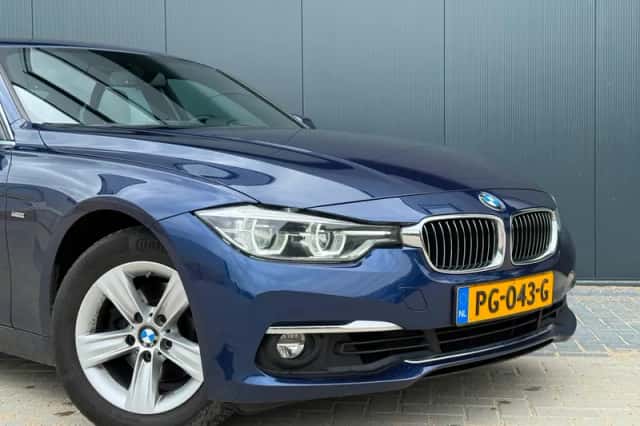 BMW 3-Serie (2017) thumbnail 2