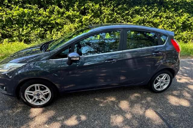 Ford Fiesta (2015) thumbnail 3