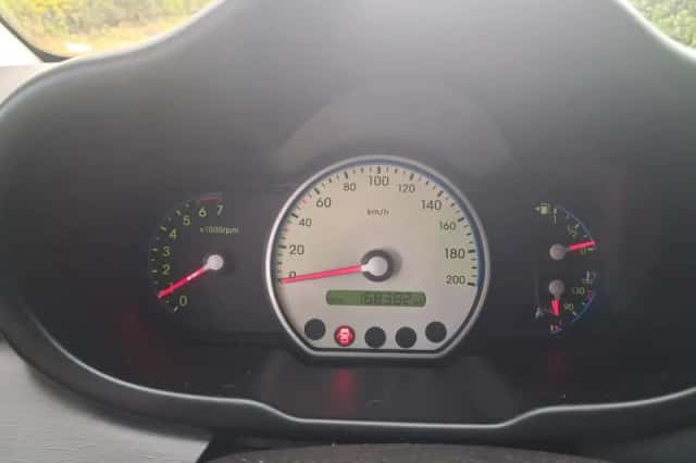 Hyundai i10 (2010) thumbnail 3