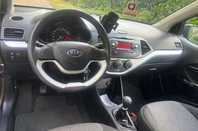 Kia Picanto (2013) thumbnail 4