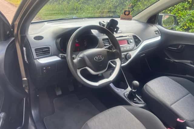 Kia Picanto (2013) thumbnail 5