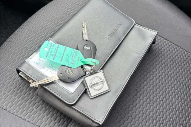 Nissan Micra (2013) thumbnail 3