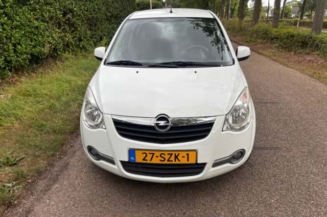 Opel Agila (2011) thumbnail 2