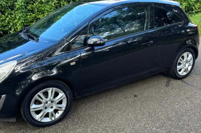 Opel Corsa (2013) thumbnail 2